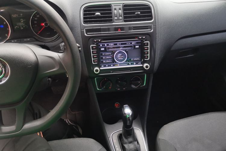 Used Volkswagen Polo 2014 1.6L Automatic Comfort Edition
