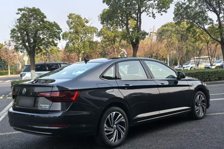 Used Volkswagen Sagitar 2022 280TSI DSG Flyover Edition
