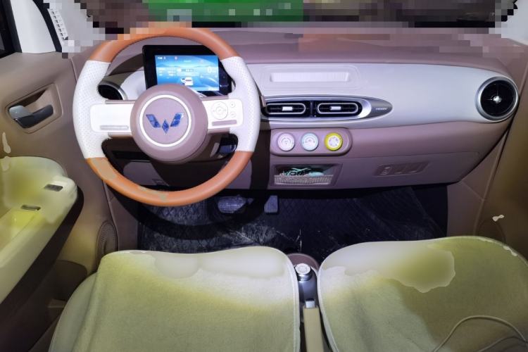 Used Wuling Hongguang MINIEV 2025 Four-Door Version Advanced Edition
