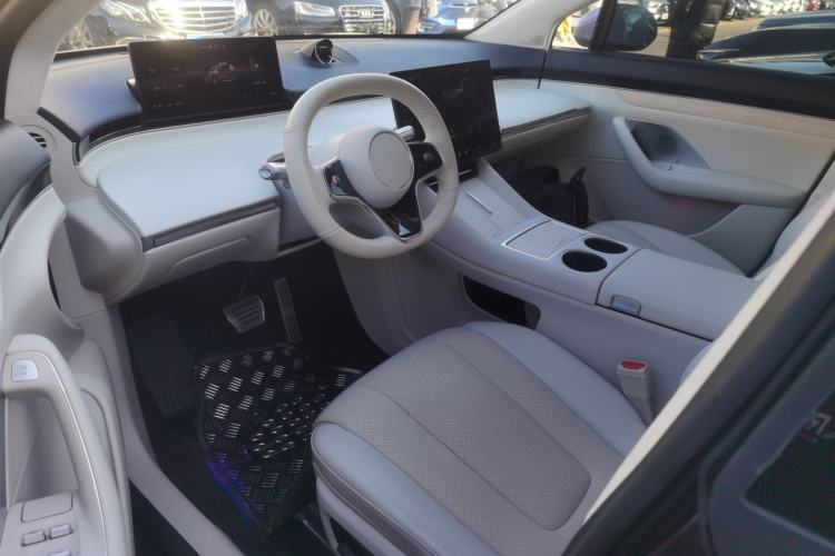 Used Hima Luxeed R7 2024 All-Electric 736 km Ultra
