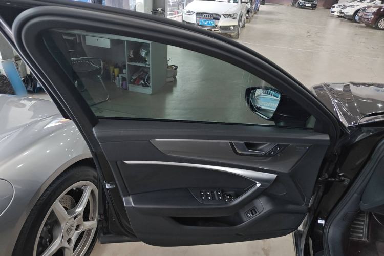 Used Audi A6L 2019 40 TFSI Luxury Dynamic Model
