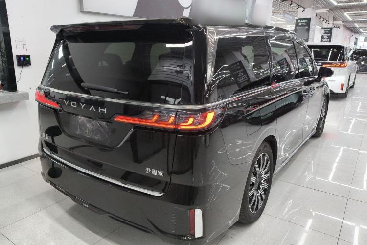 Used VOYAH Dream 2025 EV Four-Wheel Drive Flagship Kunpeng Edition
