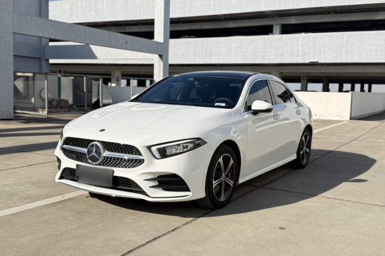 Used Mercedes-Benz A-Class 2022 Revised Version A 200 L Sport Sedan Fashionable Style