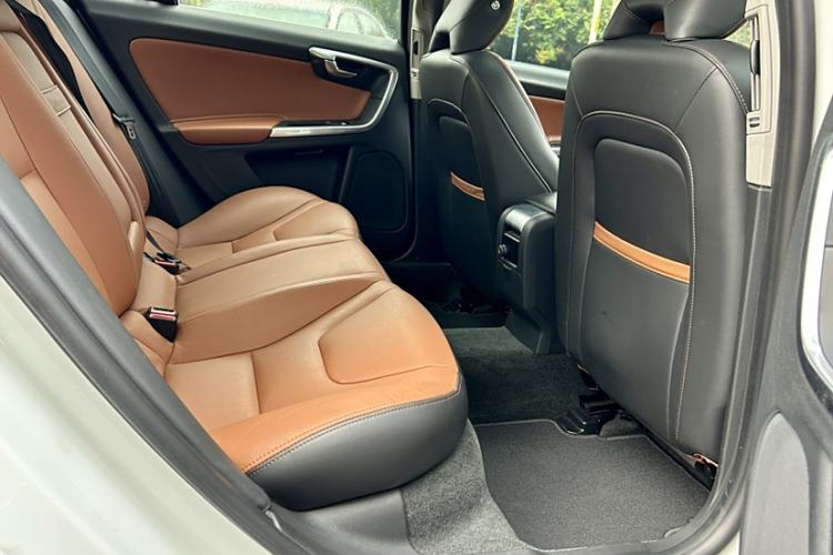 Used Volvo S60 2017 S60L T3 Smart Upgrade Edition
