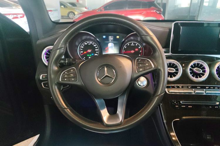 Used Mercedes-Benz GLC 2019 GLC 260 L 4MATIC Luxury Model
