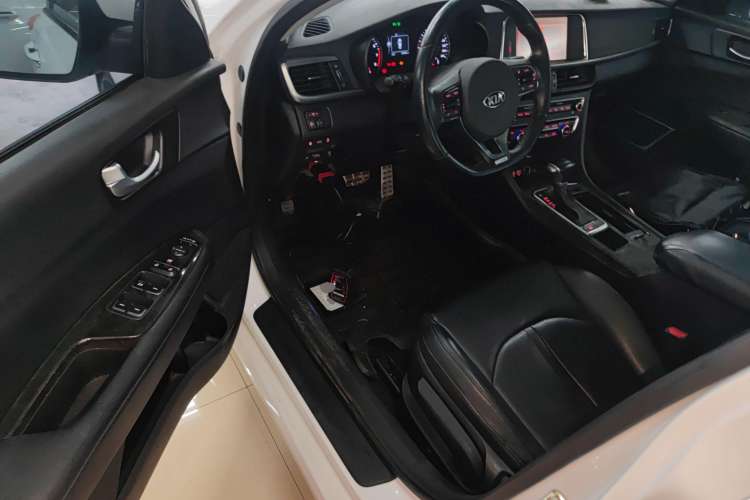 Used Kia K5 2016 1.6T Automatic LUX
