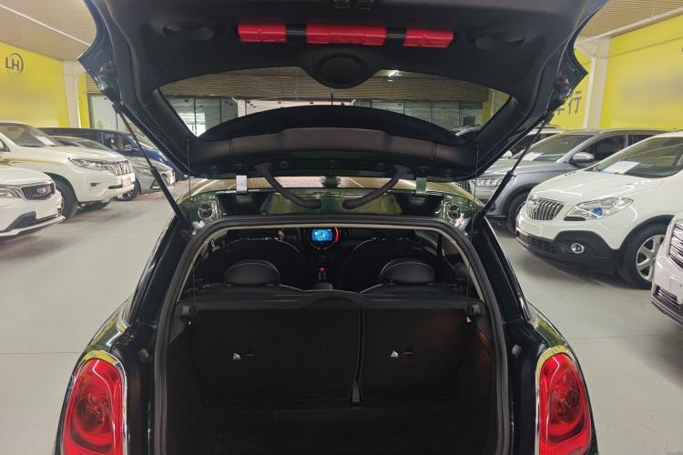 Used  MINI 2018 1.5T ONE
