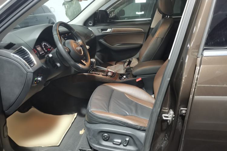 Used Audi Q5 2017 40 TFSI Comfort Model
