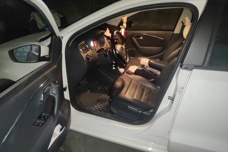 Used Volkswagen Polo 2014 1.6L Automatic Luxury Edition
