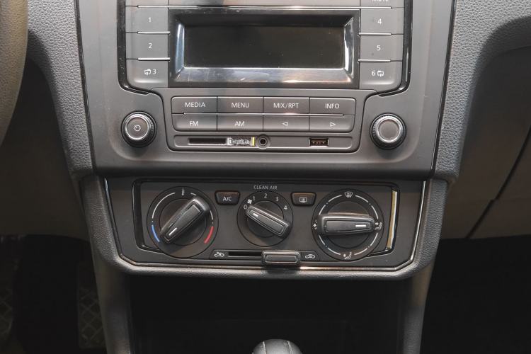 Used Volkswagen Santana 2016 1.6L Automatic Fashion Edition
