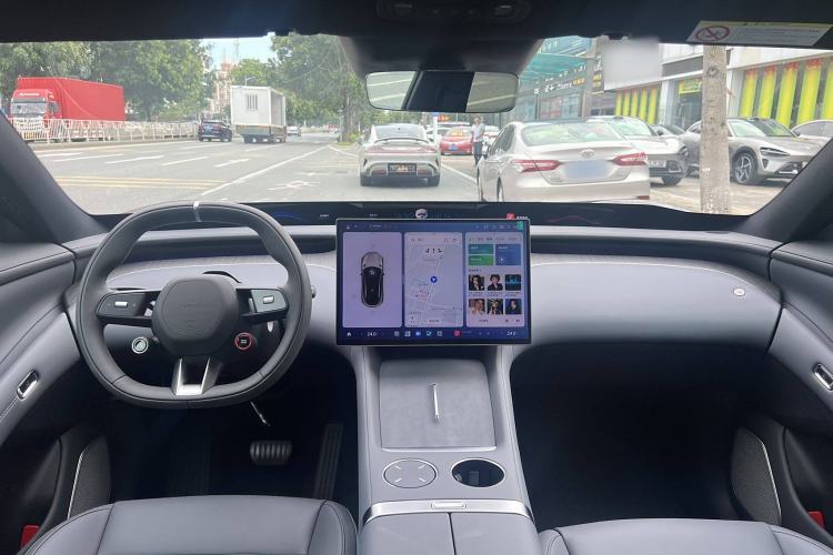 Used  YU7 2025 Ultra-Long Range Rear-Wheel Drive Version
