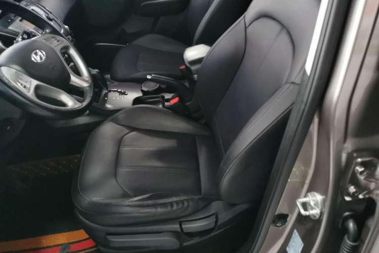 Used Hyundai ix35 2015 2.0L Automatic 2WD Smart Type China IV
