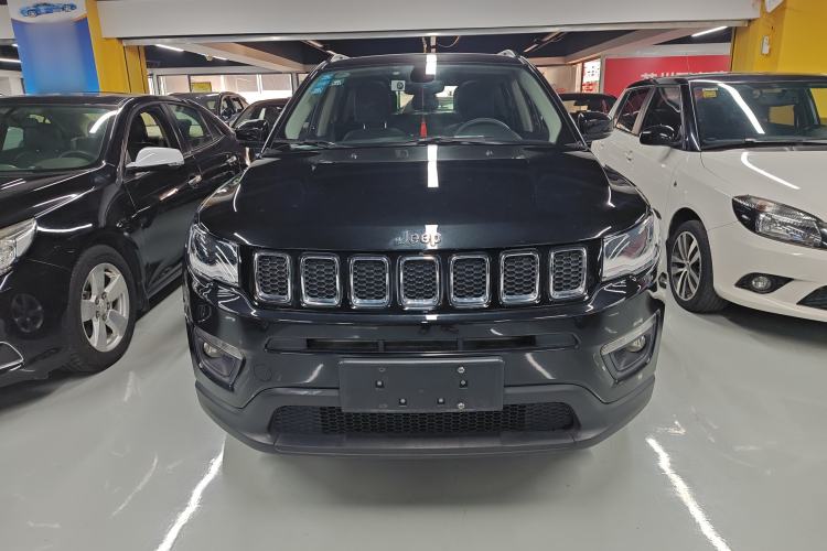 Used  Compass 2017 200T Automatic Family Edition
