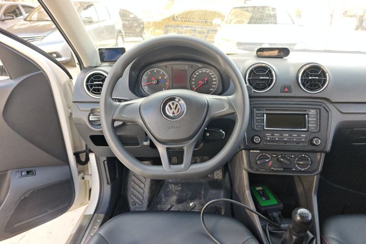 Used Volkswagen Jetta 2017 1.5L Manual Fashion Edition