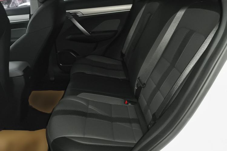 Used Geely Auto Coolray 2023 1.5T DCT Platinum Edition
