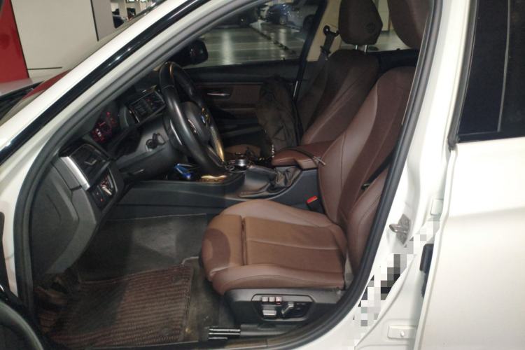 TDK.VehicleDetails.img