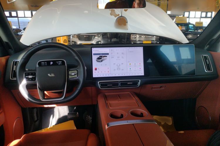 Used Li Auto L7 2023 Pro Model
