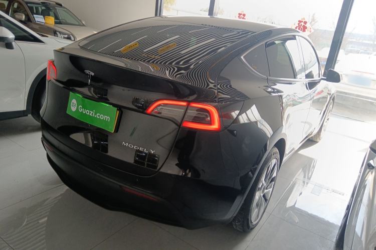 Used Tesla Model Y 2021 Standard Range Rear-Wheel Drive Version
