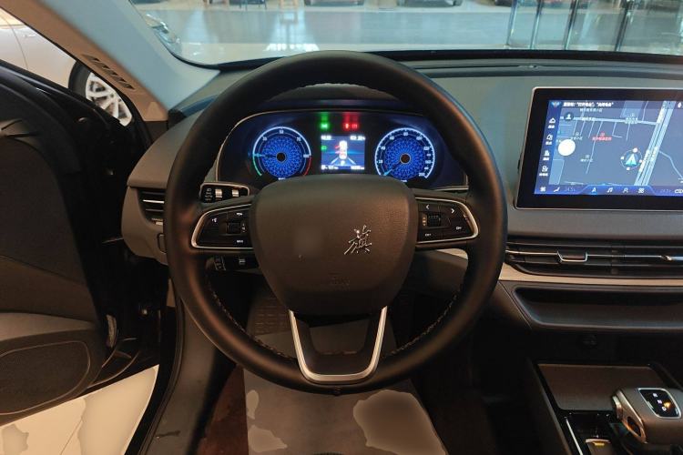 Used Hongqi E-QM5 2024 610 km PLUS
