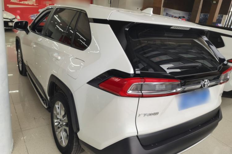 Used Toyota Wildlander 2020 2.0L CVT 4x4 Luxury Edition
