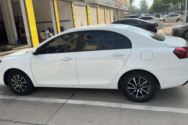 Used Geely Auto Emgrand 2019 Leading Edition 1.5L CVT Luxury Model China VI Standard
