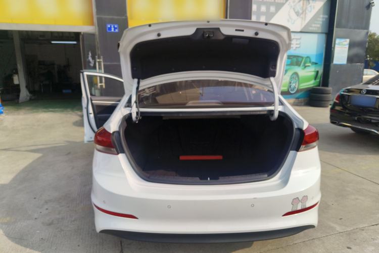 Used Hyundai Elantra 2016 1.6L Automatic ZhiXuan – Elite Version
