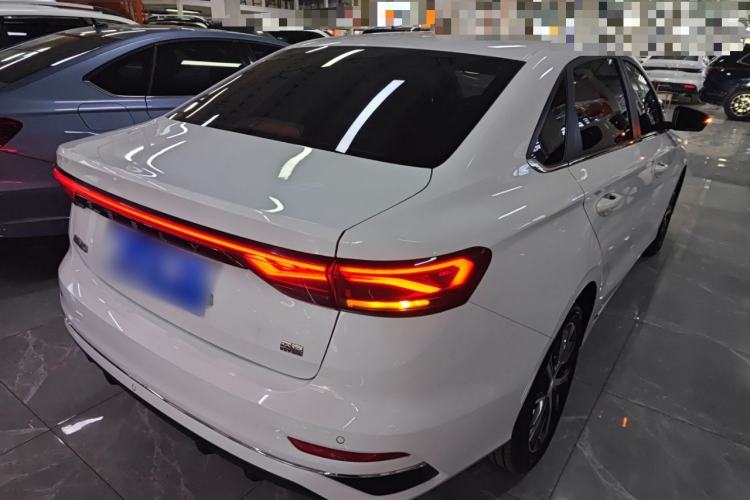 Used Geely Auto Emgrand 2023 4th Generation Champion Edition 1.5L CVT Prestige Model