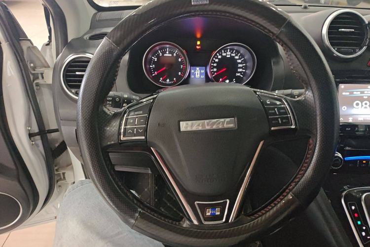 Used Haval H6 2016 Upgraded Model 1.5T Automatic Two-Wheel Drive Elite Version
