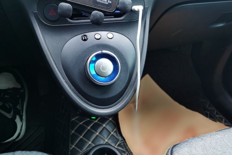 Used ORA Black Cat 2019 351 km Goddess Edition
