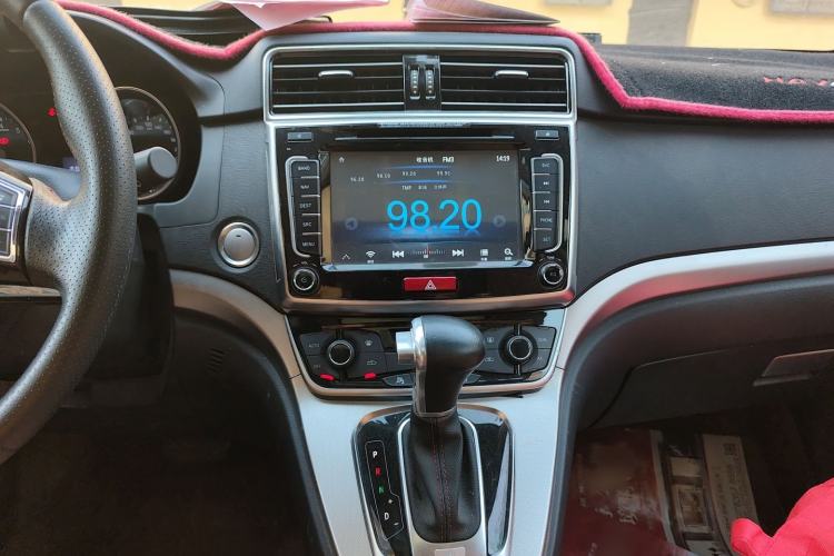 Used Haval H6 2015 Sport Edition 1.5T Automatic Two-Wheel Drive Luxury Model
