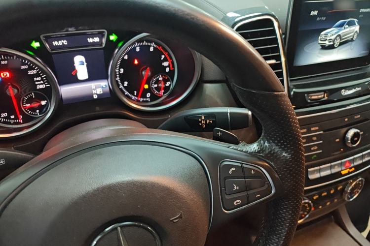 Used Mercedes-Benz GLE 2017 GLE 400 4MATIC
