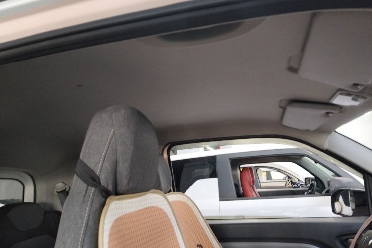 Used Wuling Hongguang MINIEV 2021 Macaron Premium Model – Lithium Iron Phosphate
