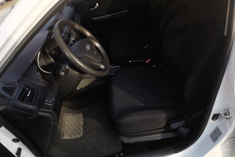 Used Kia K2 2015 Sedan 1.4L Automatic GLS
