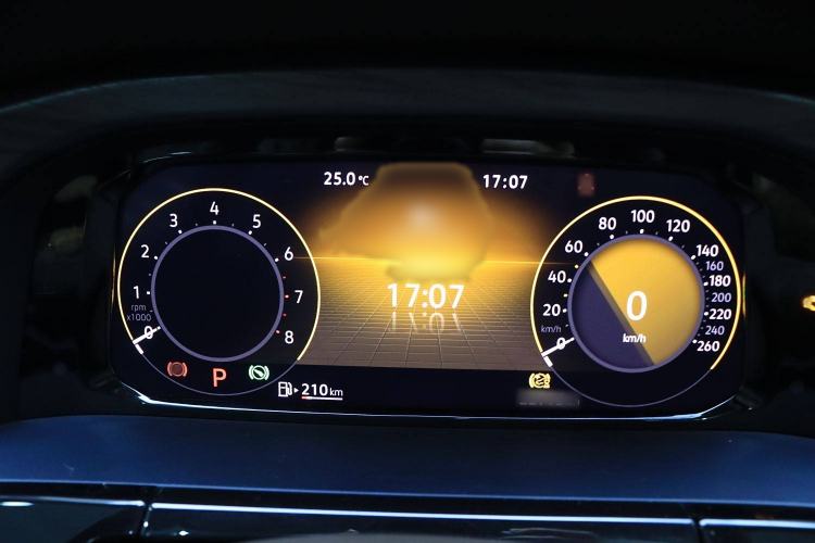 Used Volkswagen Viloran 2023 380TSI Luxury Edition
