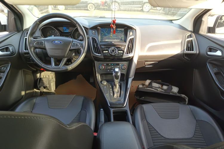 Used Ford Focus 2017 Hatchback EcoBoost 125 Automatic - Ultra-Powerful Style Edition with Smart Drive Features