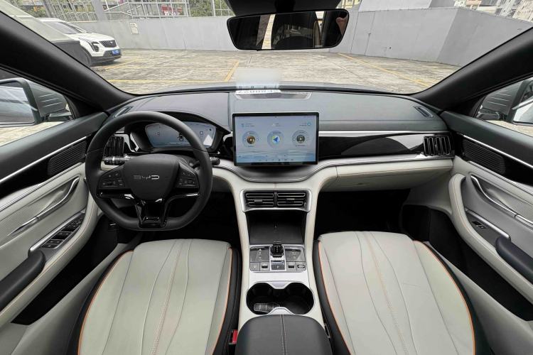 Used BYD Song PLUS New Energy 2024 HONOR Edition DM-i 110km Flagship Model
