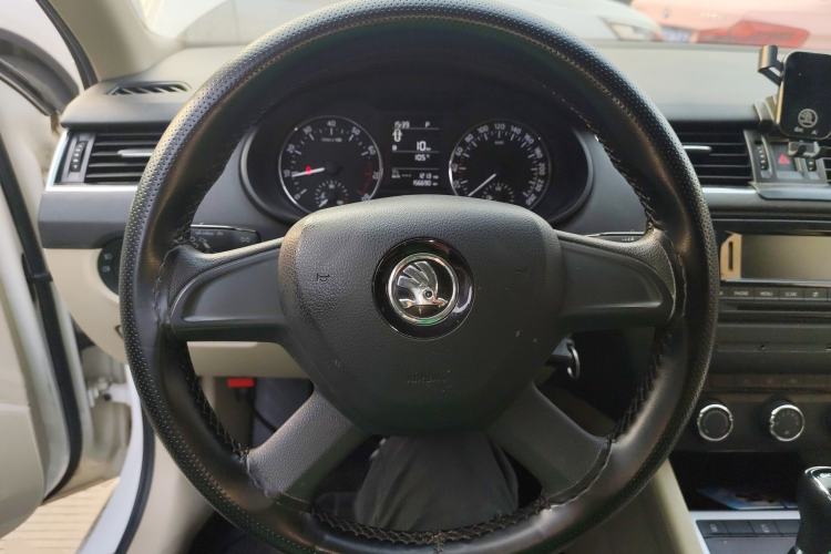 Used Skoda Octavia 2015 1.6L Automatic Yijie Edition