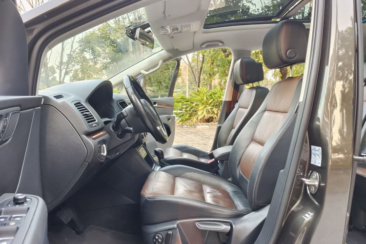 Used Volkswagen Sharan 2015 1.8TSI Comfort Model
