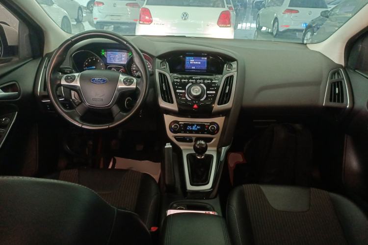 Used Ford Focus 2012 Hatchback 2.0L Manual Luxury Sport Model
