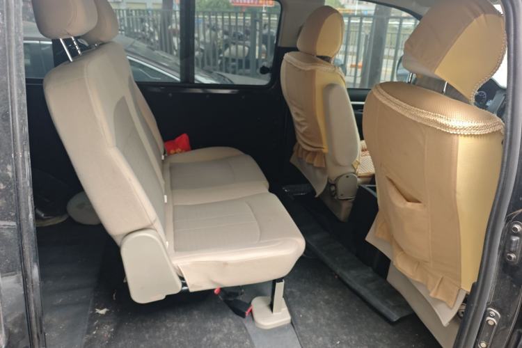 Used FORTHING Lingzhi 2023 M5L 1.6L Base Model 7 Seats