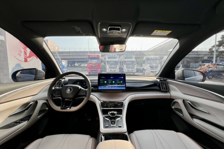 Used BYD Song Pro New Energy 2024 HONOR Edition DM-i 110KM Beyond Model
