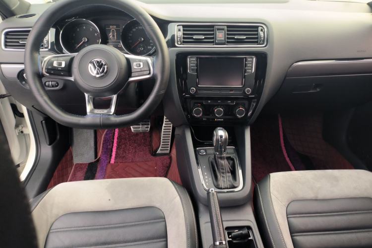 Used Volkswagen Sagitar 2017 280TSI Automatic R-Line