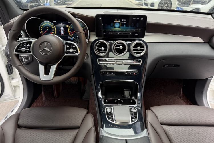 Used Mercedes-Benz GLC 2020 Facelifted GLC 260 L 4MATIC Dynamic Edition
