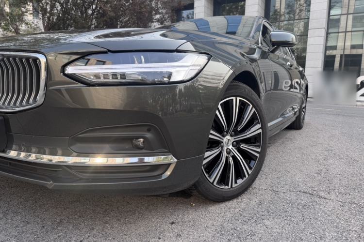 Used Volvo S90 2021 B5 Zhiyuan Luxury Edition
