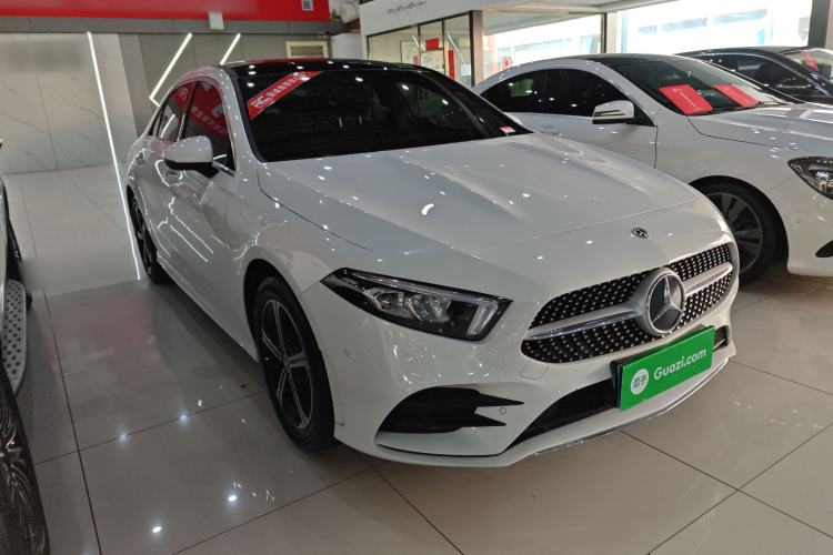 Used Mercedes-Benz A-Class 2022 Revised Version A 200 L Sport Sedan Fashionable Style
