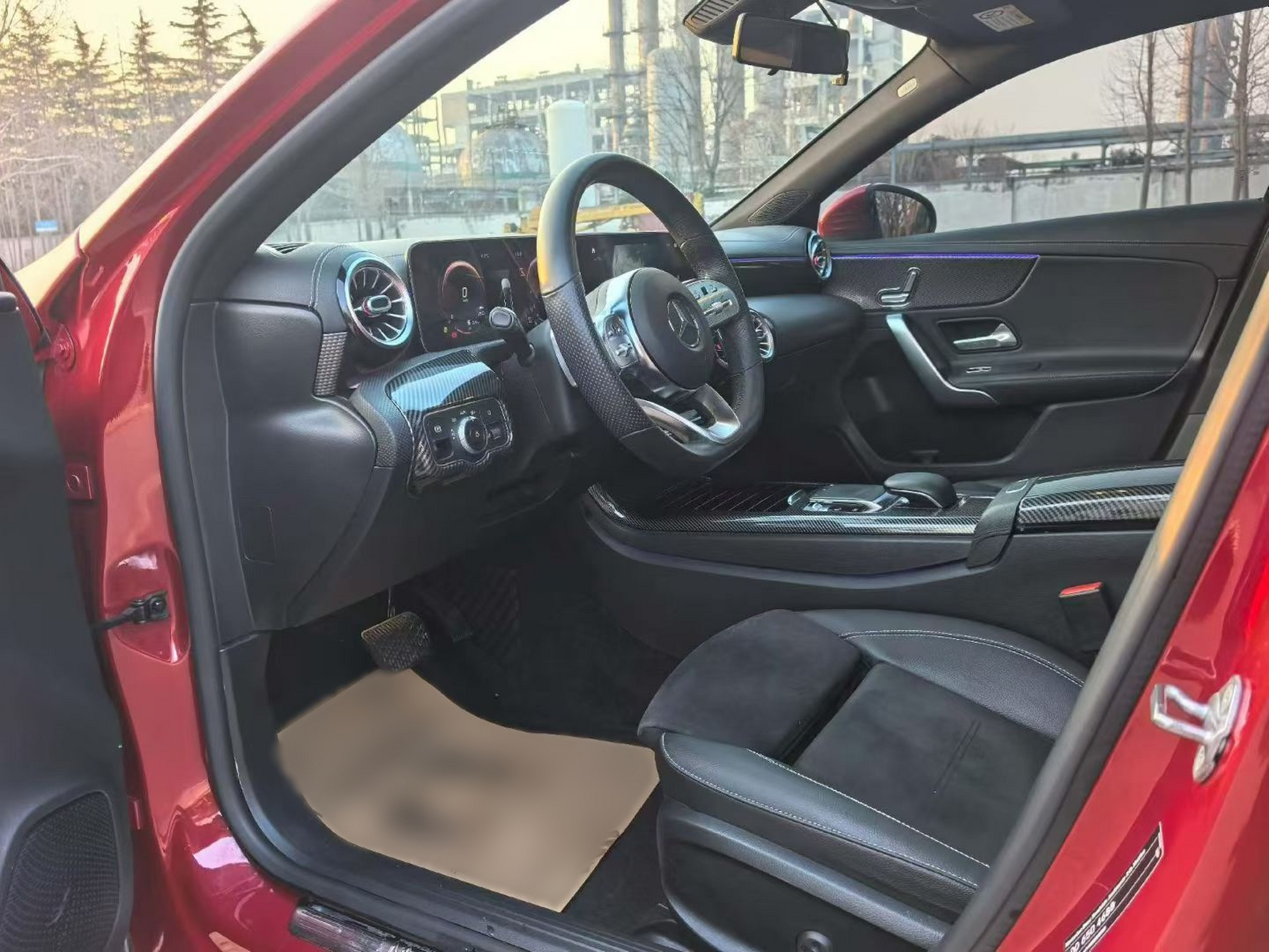 Переднее сиденье в автомобиле