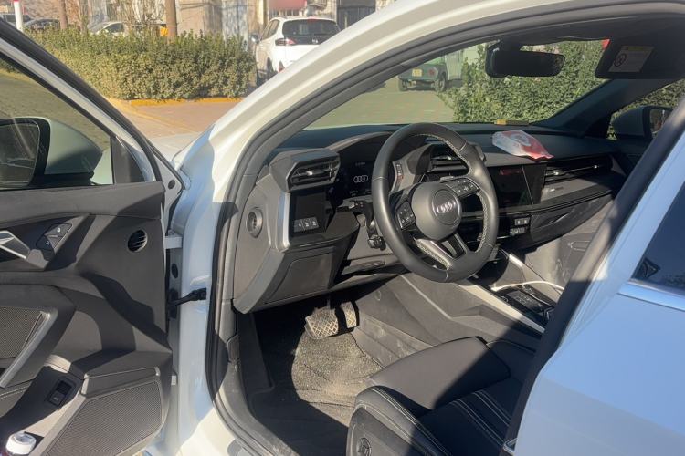 Used Audi A3 2024 Sportback 35 TFSI Fashionable Sports Model
