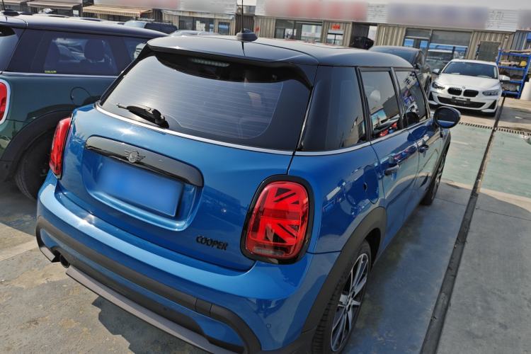 Used  MINI 2022 1.5T COOPER Artist Five-Door Edition
