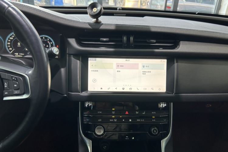 Used Jaguar XFL 2020 XFL 2.0T P200 Two-Wheel-Drive Rally Flag Edition
