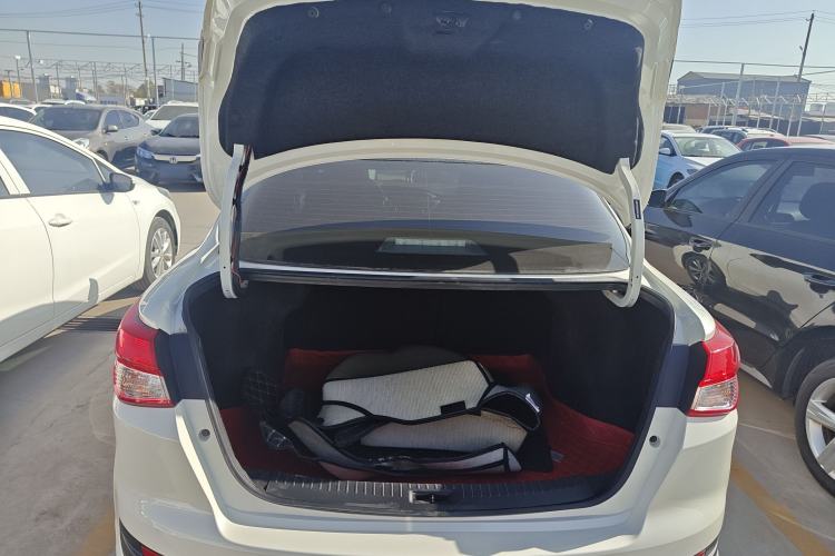 Used Nissan Lannia 2021 1.6L CVT Cool Edition
